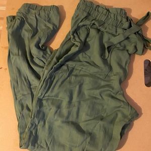 NWT- XXL pull on pants with faux tie- army green